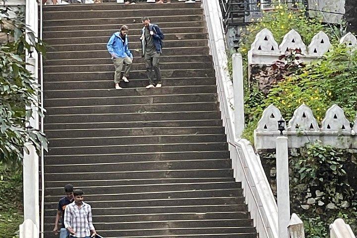 Sigiriya til Kandy Sightseeing Stop
