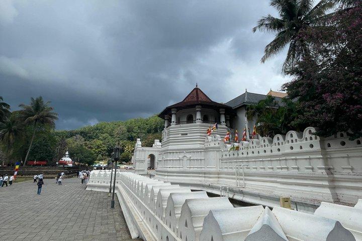 Fermate turistiche da Sigiriya a Kandy