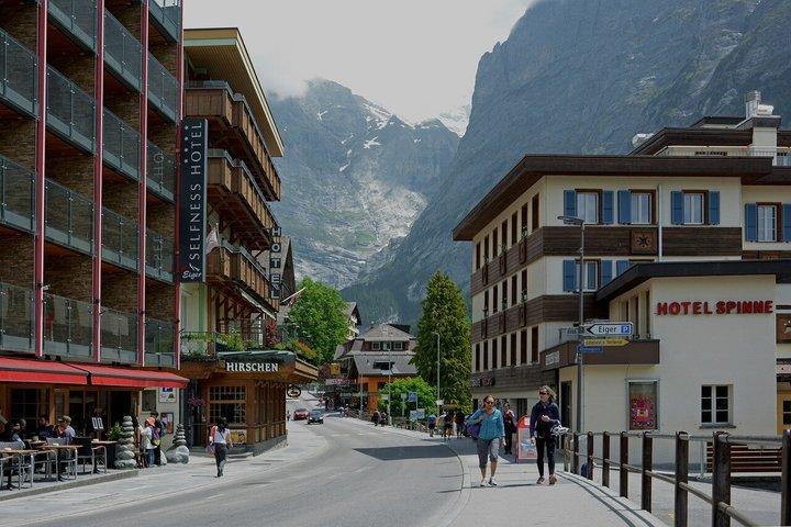 Vanuit Luzern: Tours naar Interlaken, Grindelwald en Lauterbrunnen