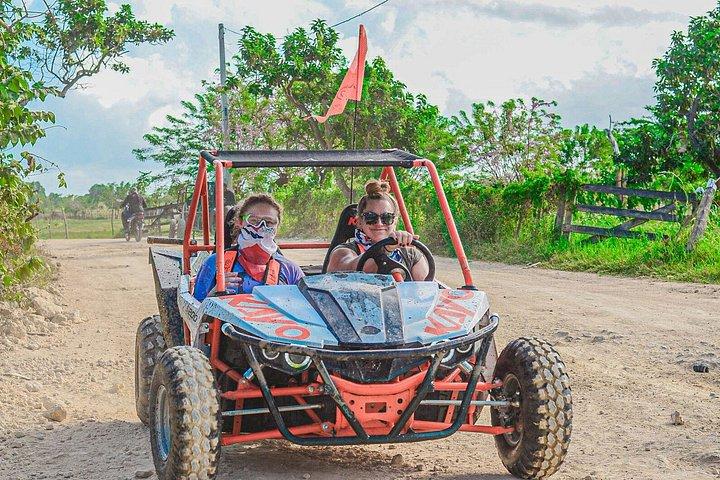 Avventura ATV e Buggy a Punta Cana con Macao Beach e Taino Cave