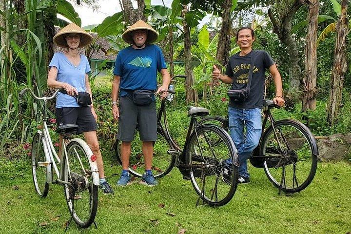 Private Car & Driver in Yogyakarta – Flexible, Customized Tours