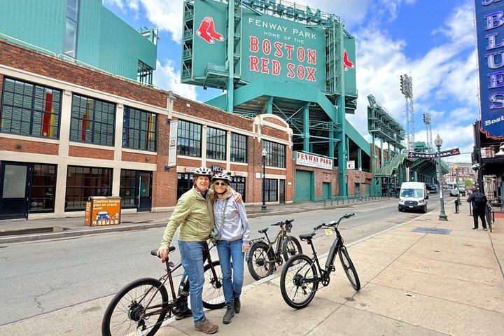 Tour histórico en bicicleta eléctrica de Boston