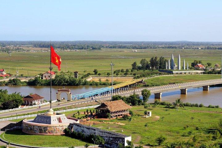 Tour storico di Hue to DMZ per i siti di Vinh Moc e Khe Sanh