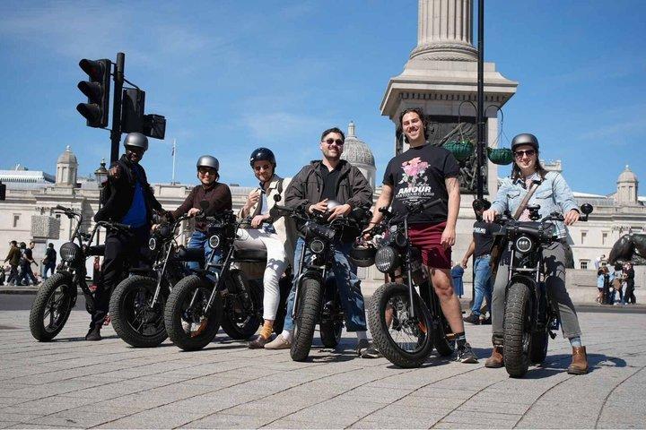 London EBike Tour com artefatos reais Royal London Experience