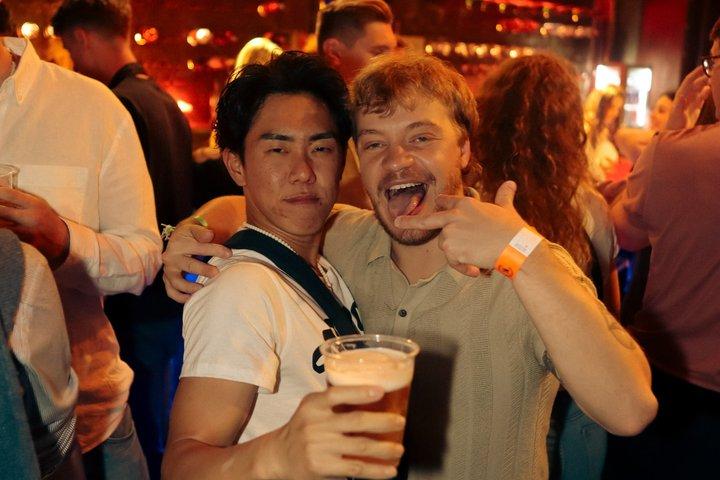 Drunken Monkey Blaze Pub Crawl : 2時間飲み放題＆クラブEP！C