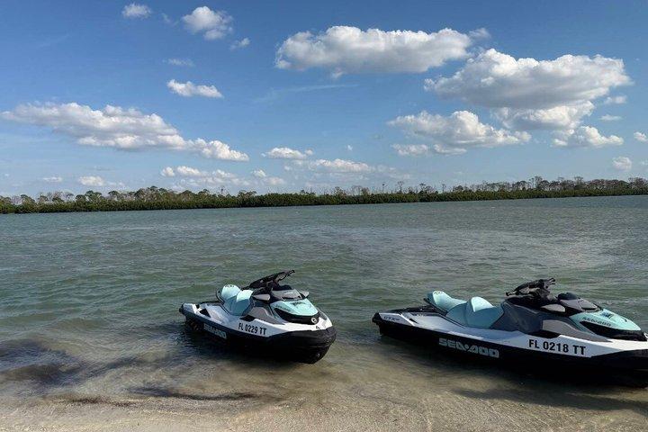 1 ora di noleggio moto d'acqua presso Marriott Suites Sand Key, CLW Beach