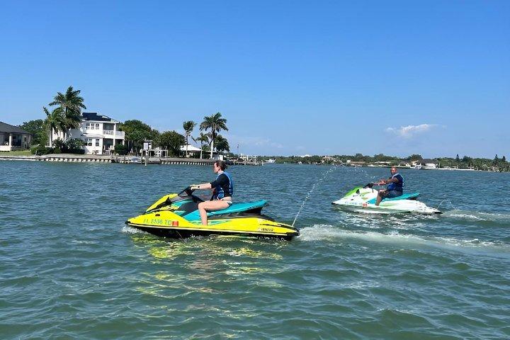 1時間のガイド付きジェットスキー小旅行-ホリデー旅館インディアンロックス、フロリダ州