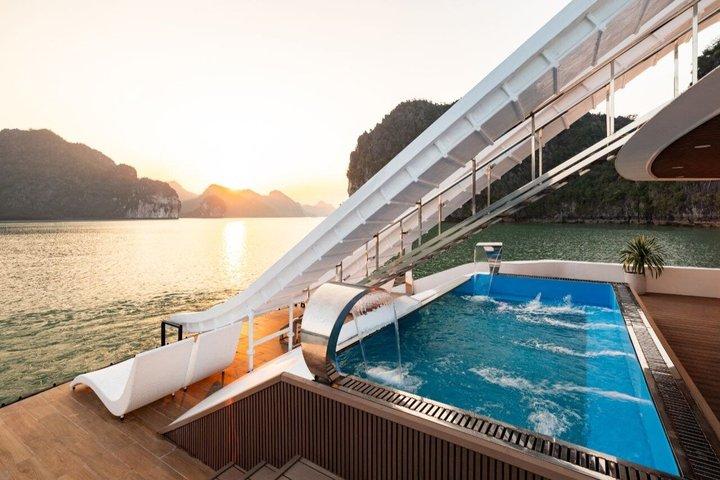 Hanoi : Panoramafahrt Ha Long & Lan Ha Bay, Kajak, Jacuzzi