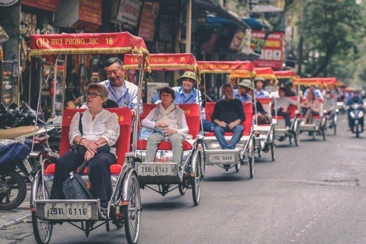 Hanoi 3 - em - 1 Tour a Cyclo Ride Street Food and Foot Spa