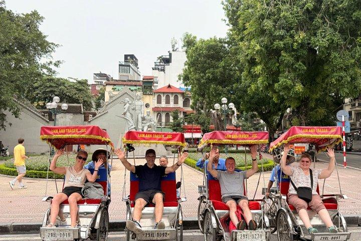 Hanoi 3 - em - 1 Tour a Cyclo Ride Street Food and Foot Spa