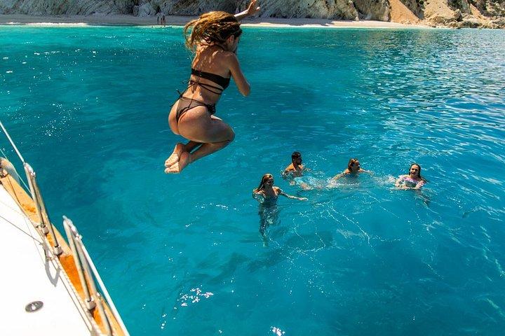 Alanya Pirate Boat with Beverages, Food, and Optional Transfer