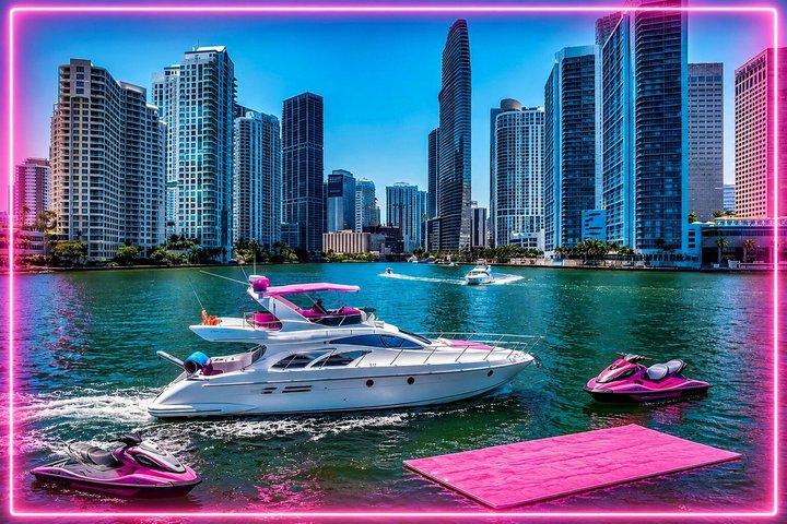60ft Pink Yacht + 2 Jetski Luxus-Vermietung 13 Ppl Max | Miami