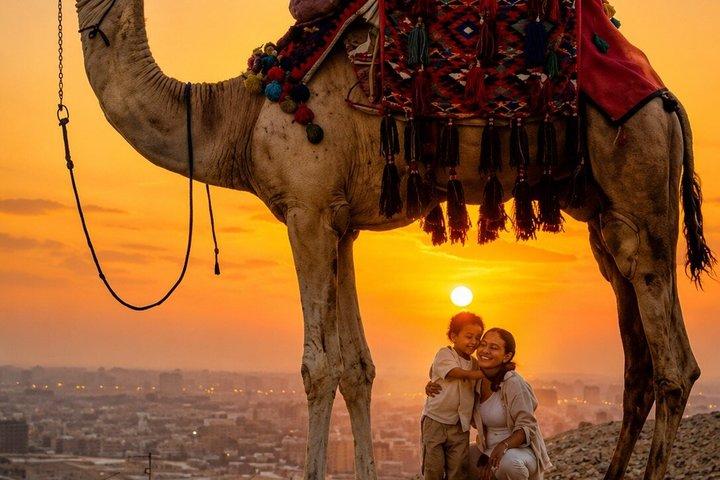 Soluppgång Giza Pyramids Tour med kamelritt och egyptisk frukost