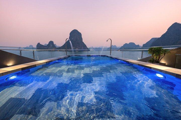 Miglior tour di un giorno di lusso a Halong Bay e Lan Ha Bay