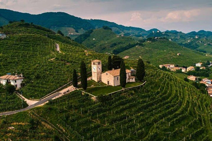 Excursão Prosecco Hills com Vinho, Spritz e Asolo de Veneza