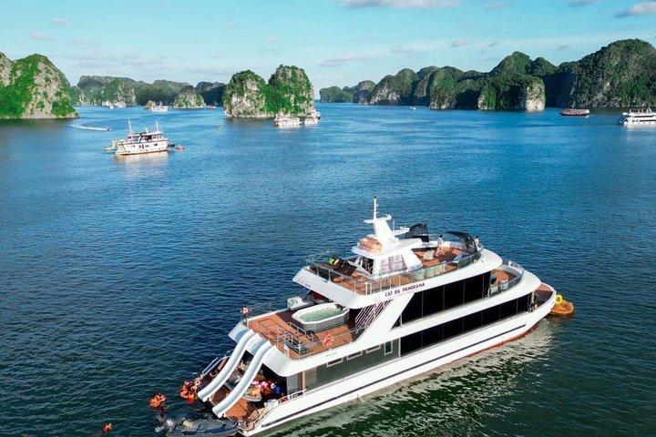 Cat Ba : Luxe cruise bij zonsondergang door de schoonheid van Lan Ha Bay