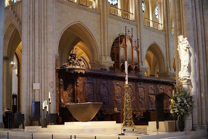 Visita guiada ao interior de Paris Notre-Dame com acesso de grupo programado