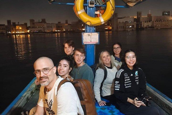 ドバイナイトツアー：ブルジュ・ハリファ、噴水ショー＆シティーライツ