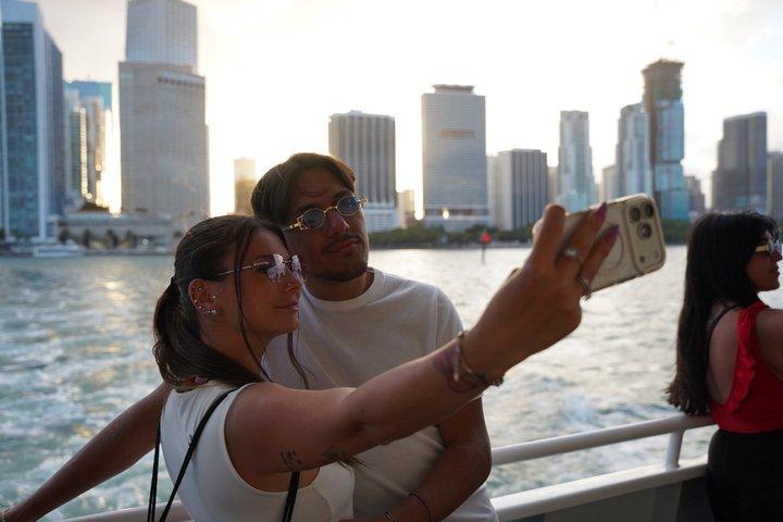 Miami Sunset Cruise : Millionaire’s Row Sightseeing Tour