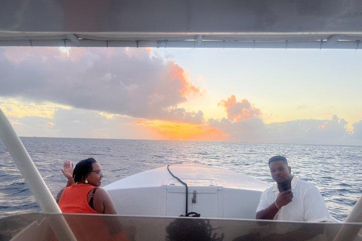 Luxus Sunset Cruise Experience Lucian Sunset Vibes