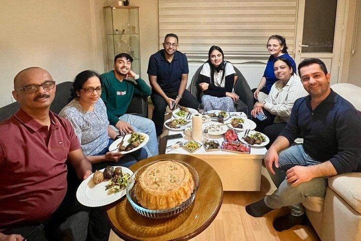 Authentisches Abendessen Kochen mit einer einheimischen Familie in Izmir