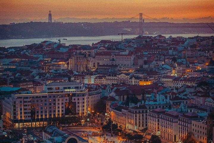リスボン発ポルト行きプライベート送迎 – 直行、2ヶ所または3ヶ所の景勝地立ち寄り