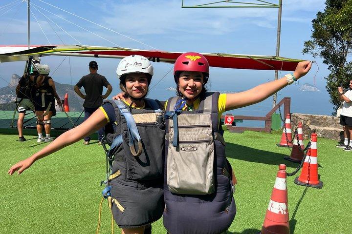 Deltaplane ou parapente au-dessus de Rio de Janeiro