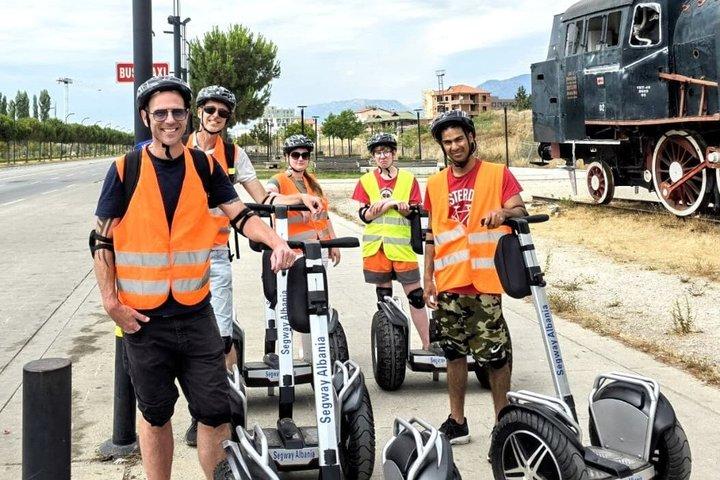Tour Tirana Segway avec Guide local
