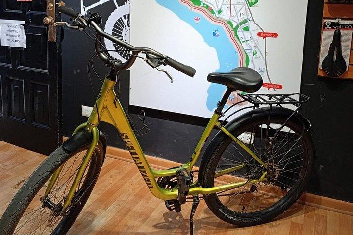 ミラフローレス＆バランコを巡るプライベートバイクツアー