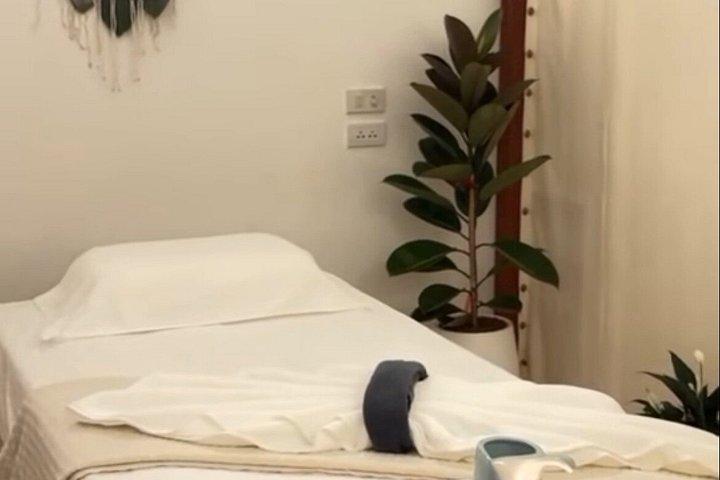 Bangkok : Signature Body & Sole Therapy Spa Experience