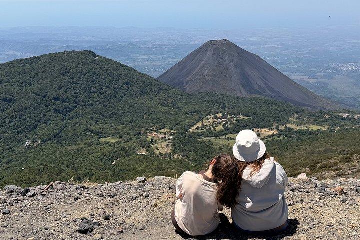 サンサルバドル発：ベストサンタアナ火山ツアー＆コアテペケ湖