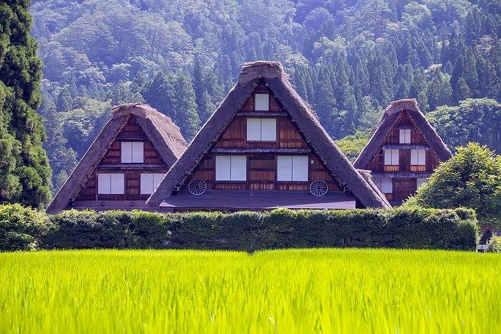 名古屋発高山・白川郷日帰りツアー