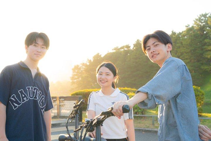 Tidig morgon Cykeltur i City och Temple Area i Tokyo