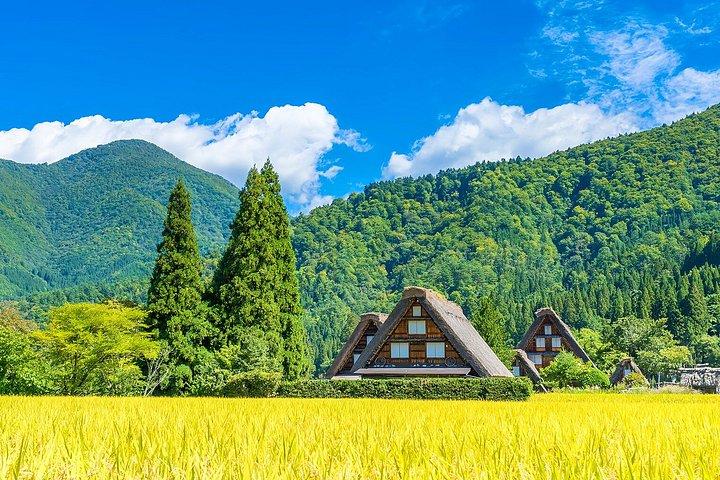 名古屋発高山・白川郷日帰りツアー