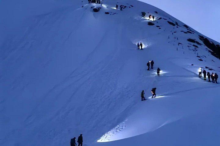 シグニアン・サミット・トレック3日目5025m登山