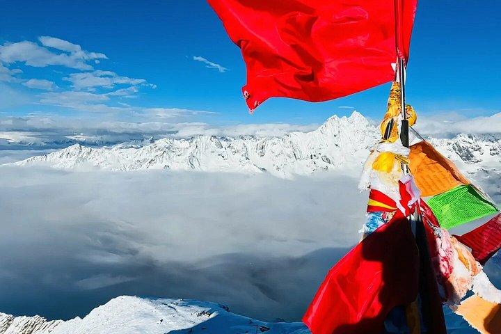 シグニアン・サミット・トレック3日目5025m登山