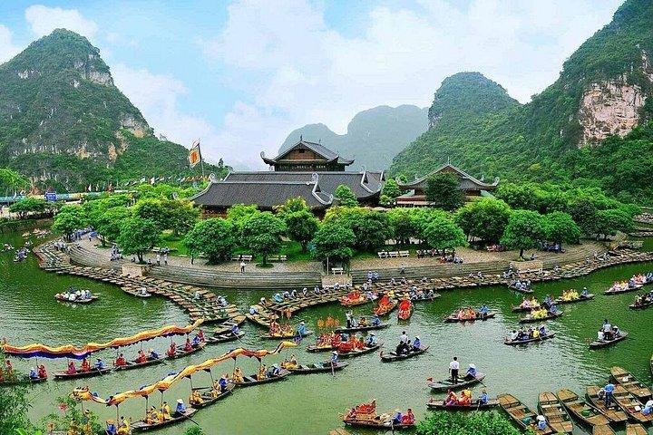 Tailor-Made Ninh Binh Experience with Private Guide & Luxury Car
