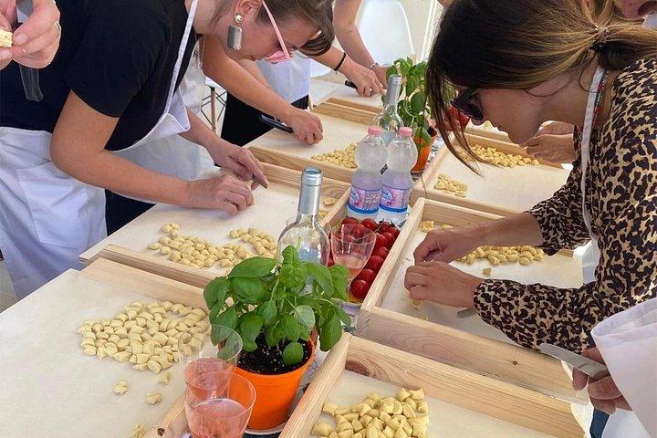 モノポリで体験できるプーリア料理教室と食体験