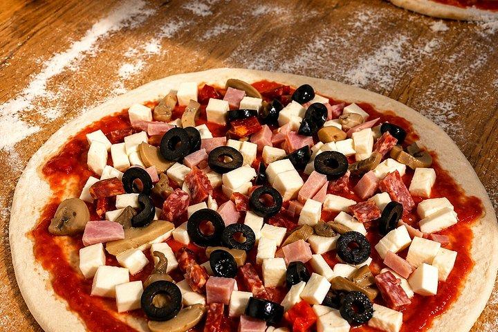 Pizza & Gelato Making Cooking Class in Florence