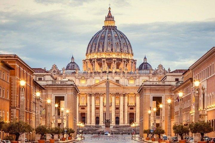 Dagtrip van Florence naar Rome met tickets voor Pamphilij en pantheon