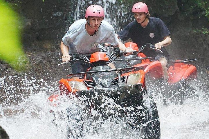 Ubud Adventure ATV : Risaie, Fiume e Cascate