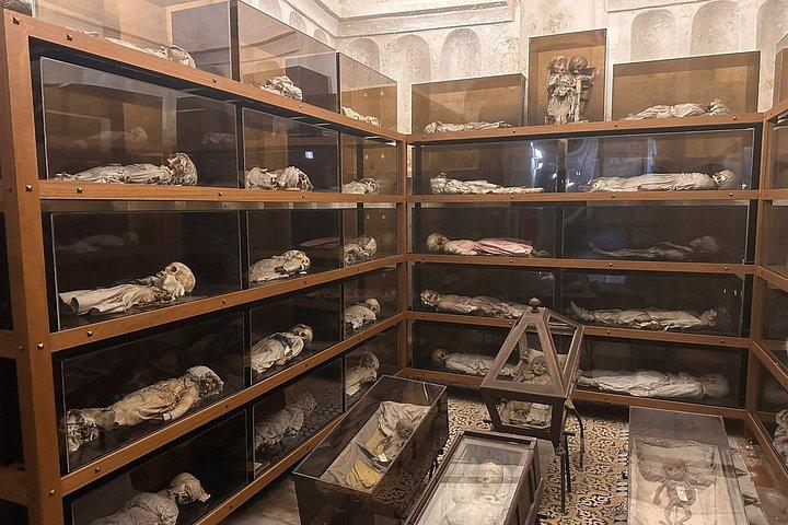 Capuchin Cemetery and Catacombs Tour in Palermo