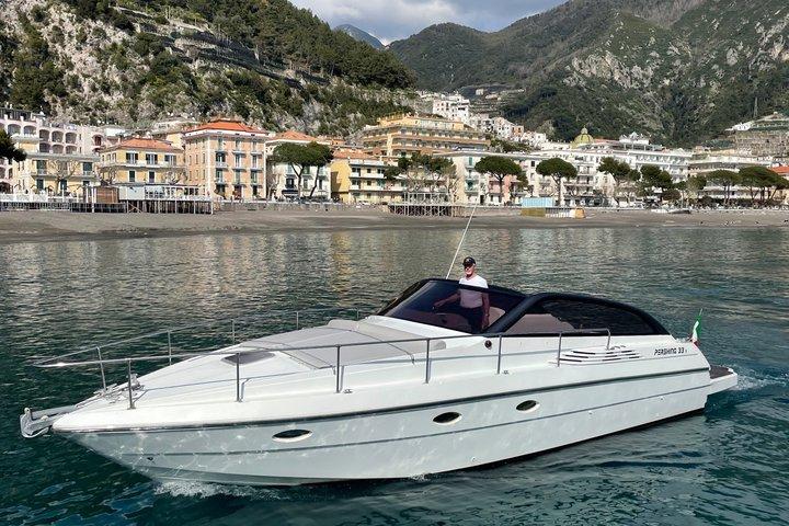 Luxury Sunset Cruise in Costiera Amalfitana con Aperitivo e Bagno