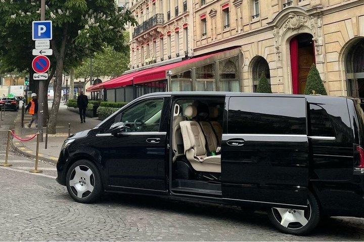 Transfert privé Premium de l'aéroport CDG à Disneyland Paris