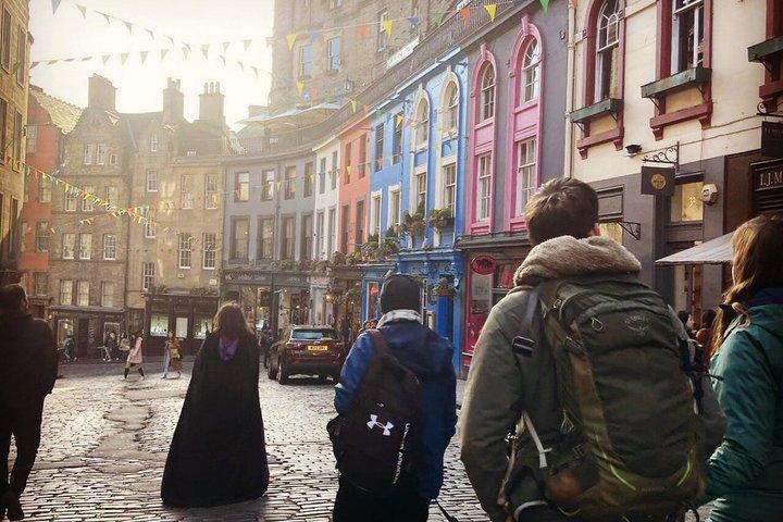 Exclusive Small Group Guided Edinburgh Potter Tour