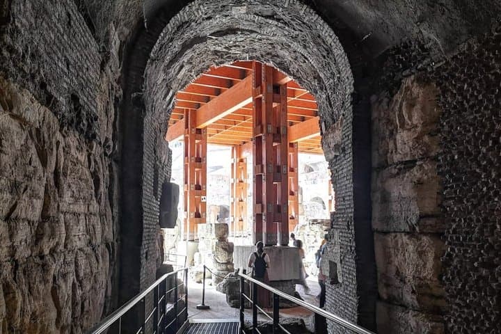 Rome Private Colosseum Underground and Dungeons Full Experience