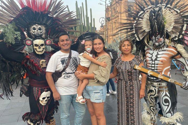 Private CDMX Centro Historico Walk with a Local Photographer