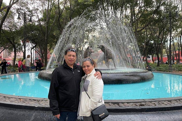 Private CDMX Centro Historico Walk with a Local Photographer