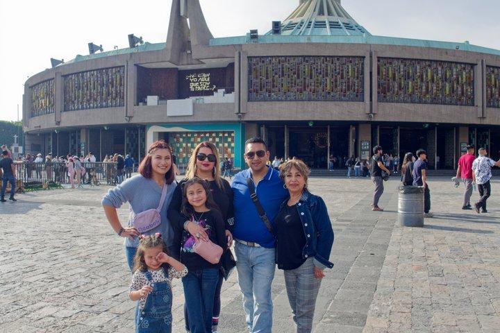 Private CDMX Centro Historico Walk with a Local Photographer