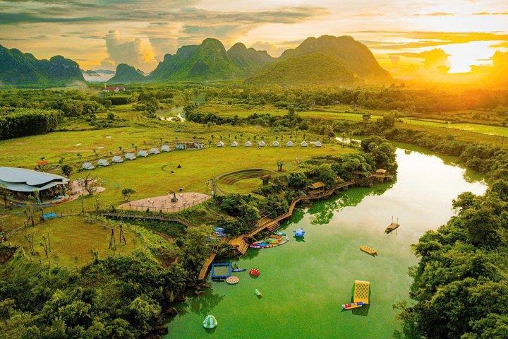 Privé auto : Transfer van Ninh Binh naar Phong Nha
